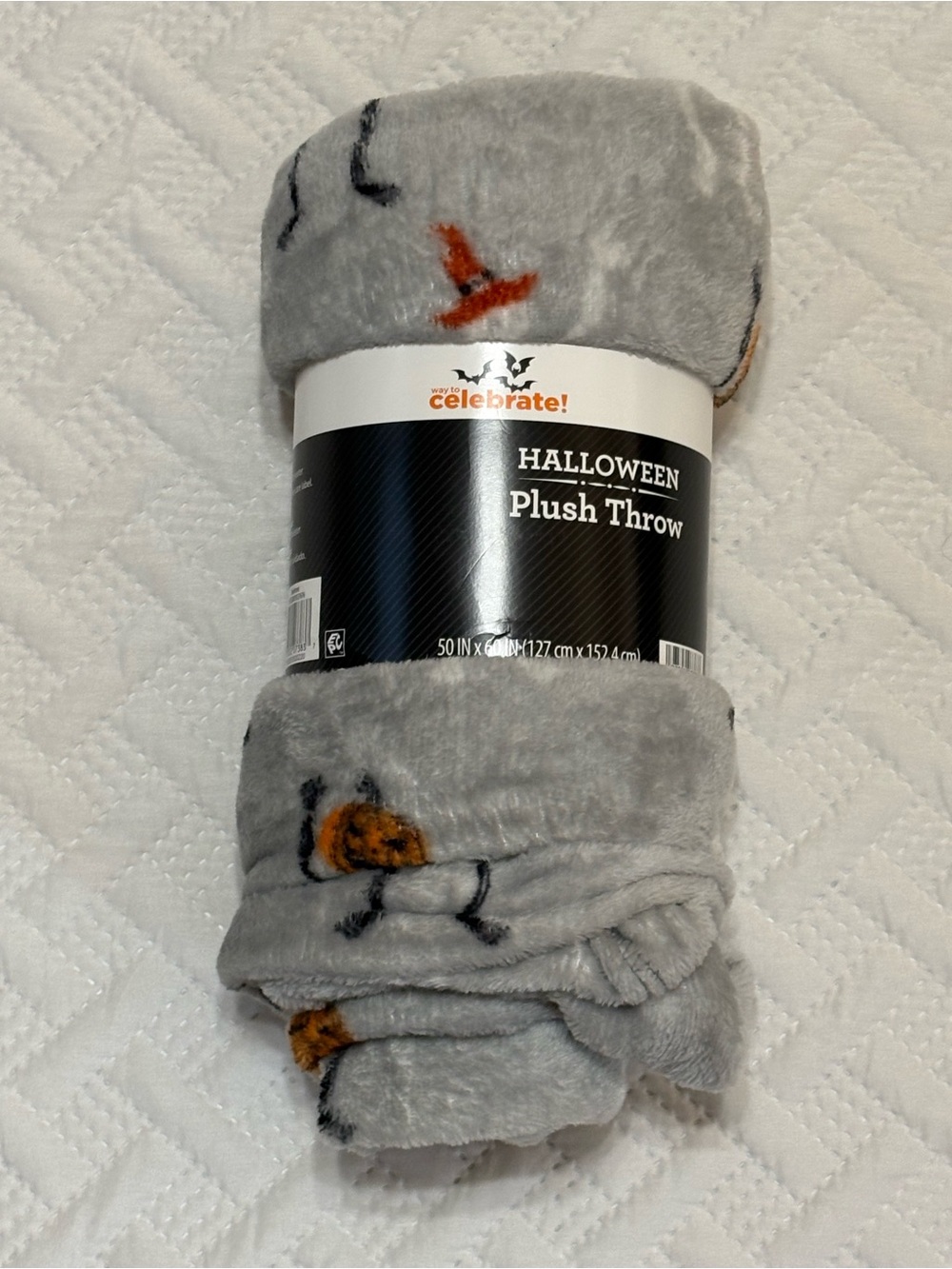 Halloween Plush Throw Blanket 50” x 60” Gray Skeleton Pumpkin Ghost NWT